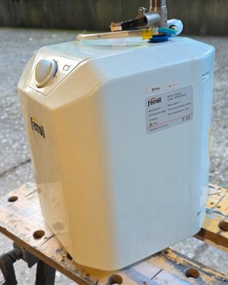 piccolo scaldabagno elettrico Ferroli