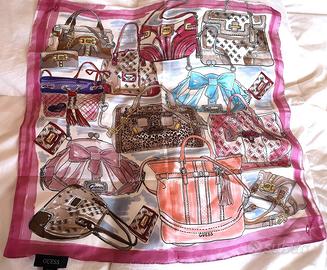 Guess Foulard Donna misura 49x49