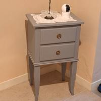 Comodino Vintage Restaurato - come nuovo