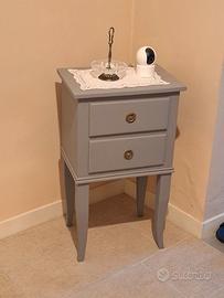 Comodino Vintage Restaurato - come nuovo