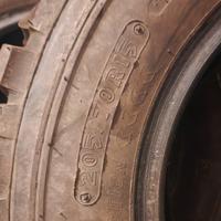 gomme 205/70 r15