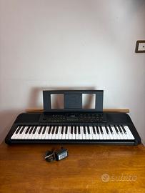 Yamaha PSE-E283 61 tasti con alimentatore original
