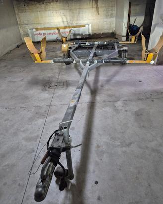 Carrello stradale catamarano ed altri usi