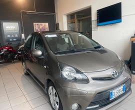 Toyota Aygo 1.0 12V VVT-i 5 porte Tobasco(X NEOPAT