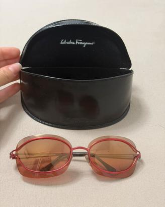 Salvatore Ferragamo Occhiali da sole con custodia