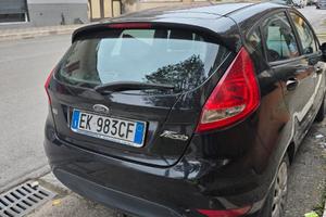 Auto Ford Fiesta