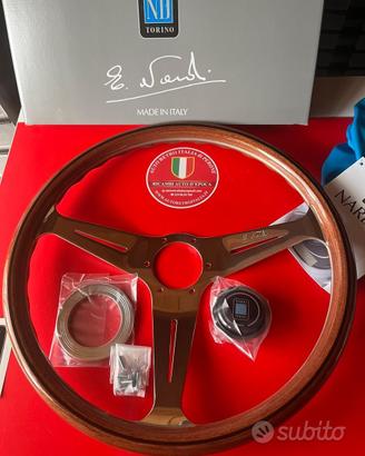 Volante Nardi Classic in legno 39 cm
