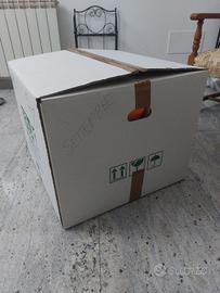 scatoloni e materiale da imballaggio