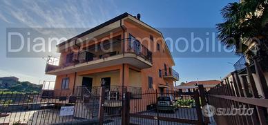 Villetta bifamiliare con giardino a Solicchiata