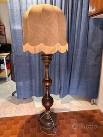 Lampada vintage legno e paralume