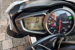 Triumph street triple s A2