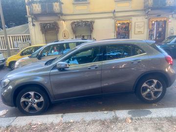 Mercedes GLA 180