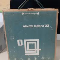 Macchina da scrivere Olivetti Lettera 22