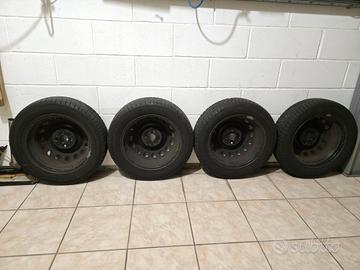 Kit 4 cerchi in ferro 15" originali Toyota Yaris 