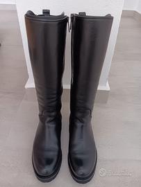 Stivali in vera pelle colore nero by Falcomer
