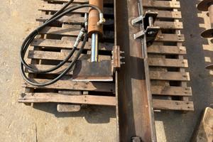 Spaccalegna escavatore