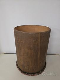 cassa per tamburo basso africano , dun dun 
