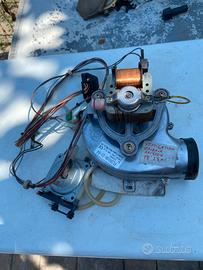Ventola e pressostato caldaia ariston T2-23MFFI