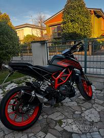 KTM Duke 125