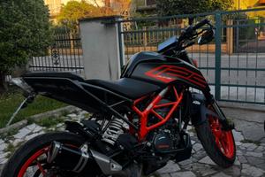 KTM Duke 125