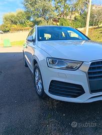 Audi q3 tdi con gancio traino