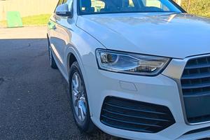Audi q3 tdi con gancio traino