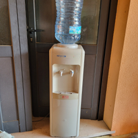 Dispenser distributore acqua fredda