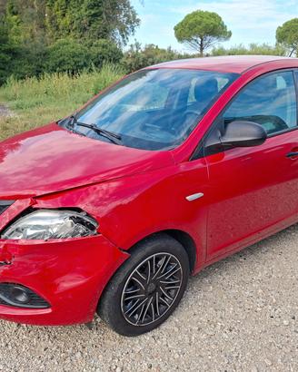 Lancia Ypsilon 1.2 Gpl EcoChic Incidentata