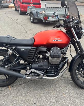 Moto Guzzi V7 II