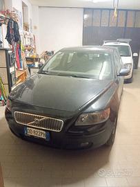 volvo v50 2.0 136cv momentum
