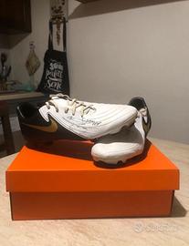 Nike Boots Signed