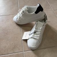 Scarpe sportive da donna mis 36