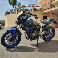 Yamaha mt-07