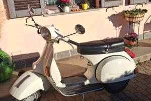 Vespa PX125E  restaurata km.8800