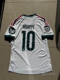 ⚽ Maglia Real Madrid – Mbappé 10-Champions League
