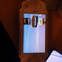 PSP 1000 bianca + giochi inclusi su richiesta