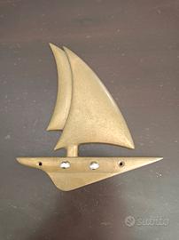 Portachiavi vintage a forma di barca a  Vela 