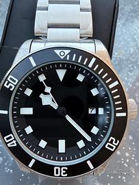 Orologio subacqueo automatico in acciaio