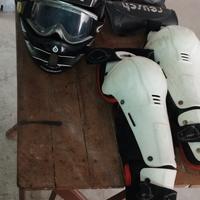 Casco è protezioni per moto cross 