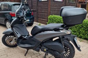 Scooter Piaggio 300 Beverly
