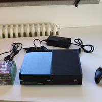 XBox One - 500Gb + controller + 6 giochi