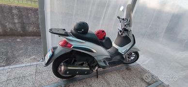 Piaggio Beverly 400
