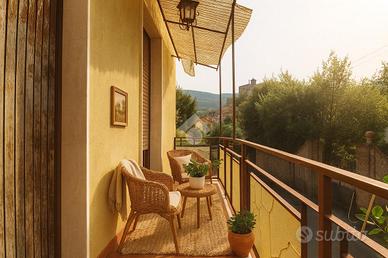 CASA SEMINDIPENDENTE A STRONCONE