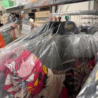 Stock abbigliamento donna