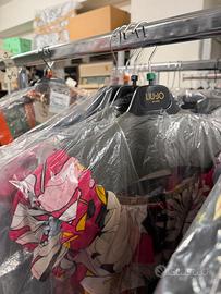 Stock abbigliamento donna