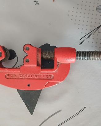 taglia tubi professionale 