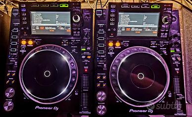 Coppia Pioneer CDJ-2000 Nexus 2 (CDJ-2000NXS2)