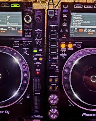 Coppia Pioneer CDJ-2000 Nexus 2 (CDJ-2000NXS2)