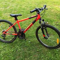 Bicicletta MTB ROCKRIDER 500 - 24 pollici.