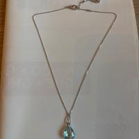 Collana Swarovski con ciondolo azzurro